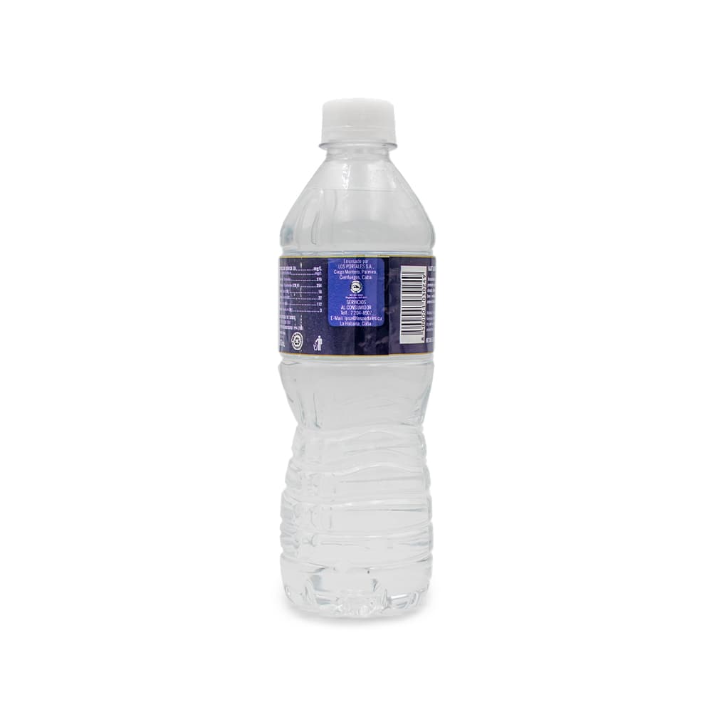 Agua mineral natural